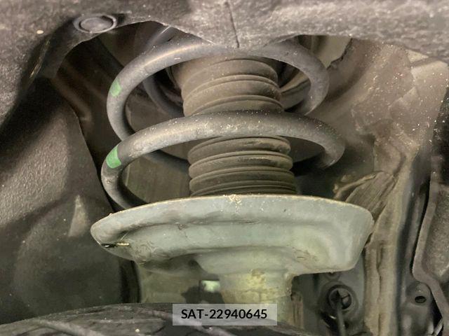 Toyota RAV4 2019-10 8246502-19