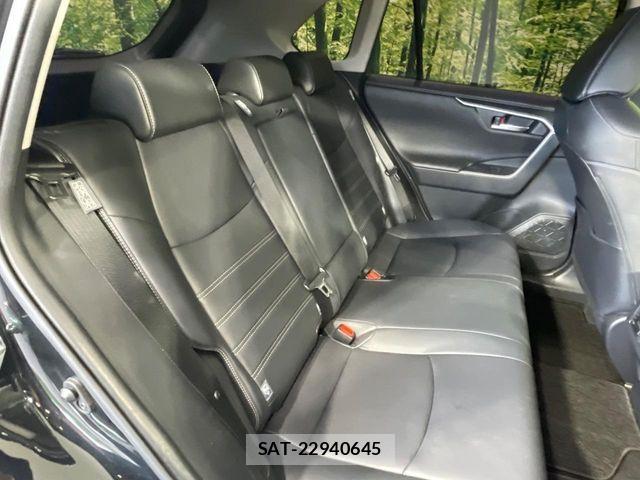 Toyota RAV4 2019-10 8246502-8