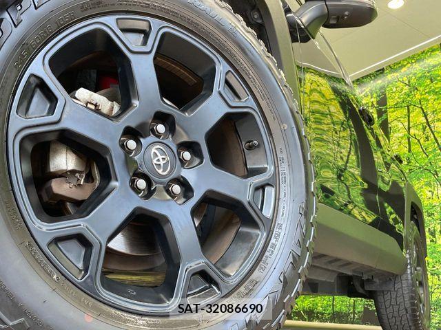 Toyota RAV4 2021-02 8246497-12