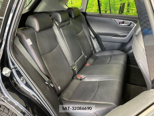 Toyota RAV4 2021-02 8246497-8
