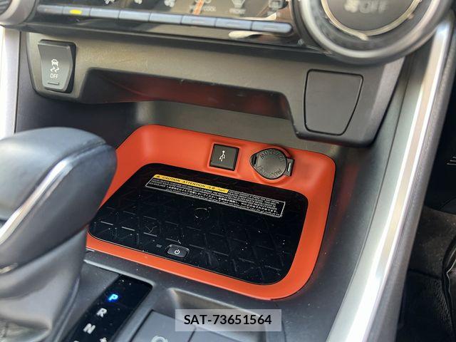 Toyota RAV4 2021-11 8316665-13