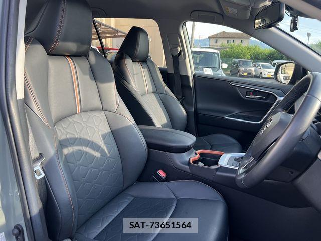 Toyota RAV4 2021-11 8316665-8