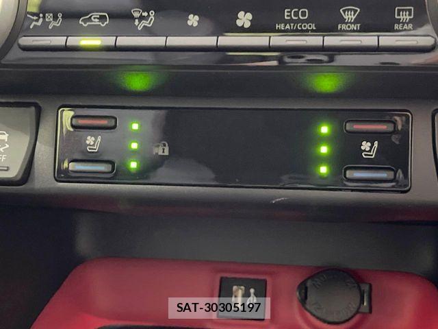 Toyota RAV4 2024-02 8316649-4