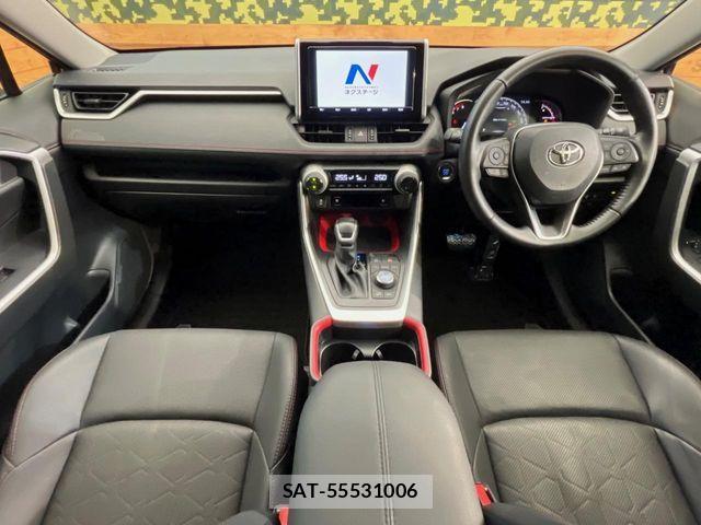 Toyota RAV4 2021-06 8316669-1
