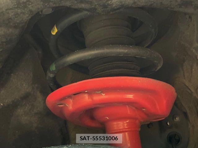 Toyota RAV4 2021-06 8316669-7