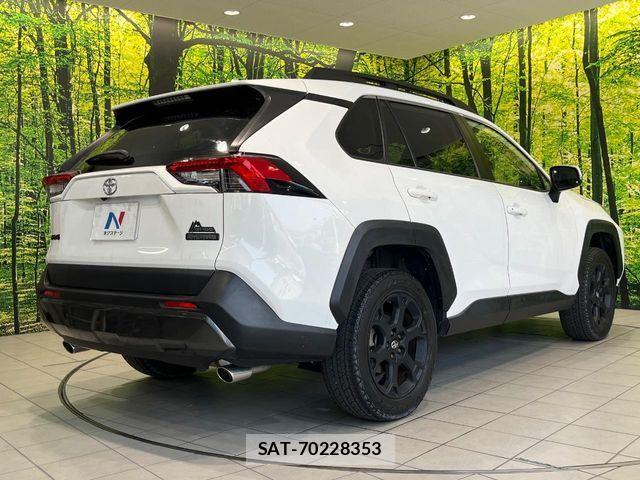 Toyota RAV4 2021-11 8316670-14