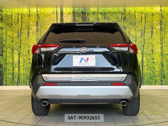 Toyota RAV4 2021-05 8316666-14