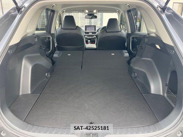 Toyota RAV4 2022-08 8316663-13
