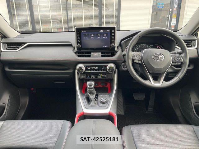 Toyota RAV4 2022-08 8316663-1