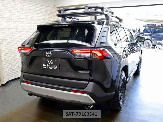 Toyota RAV4 2020-03 8316652-19