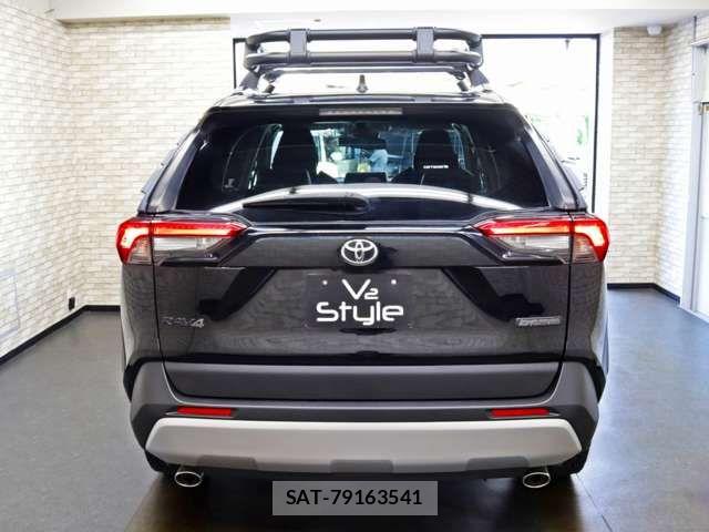 Toyota RAV4 2020-03 8316652-2