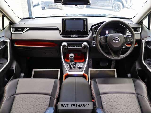 Toyota RAV4 2020-03 8316652-3