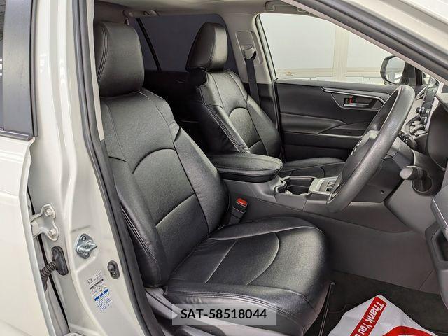Toyota RAV4 2021-08 8316667-10