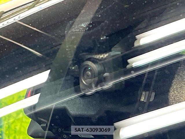 Toyota RAV4 2021-04 8316674-5