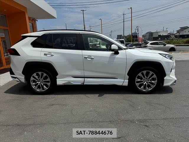 Toyota RAV4 2022-02 8316651-10