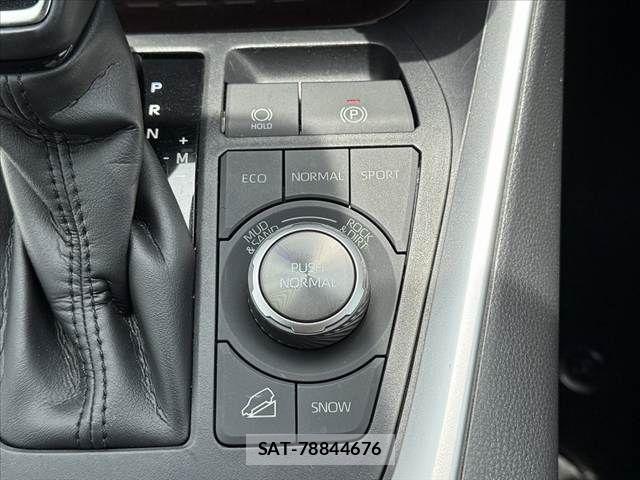 Toyota RAV4 2022-02 8316651-25