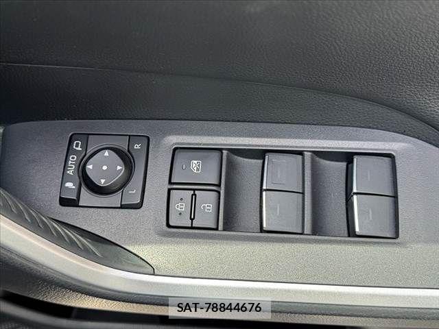 Toyota RAV4 2022-02 8316651-29