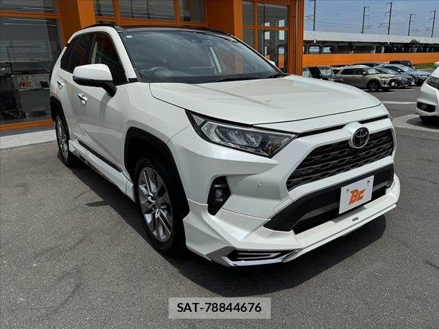 Toyota RAV4 2022-02 8316651-7