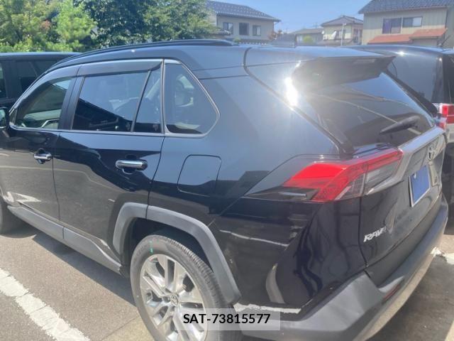 Toyota RAV4 2020-06 8316679-4