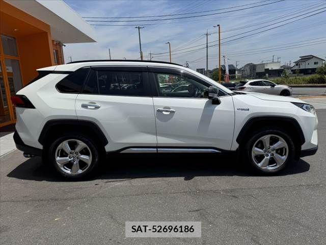 Toyota RAV4 2020-06 8316668-10