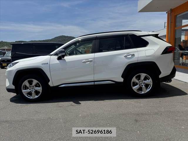 Toyota RAV4 2020-06 8316668-11
