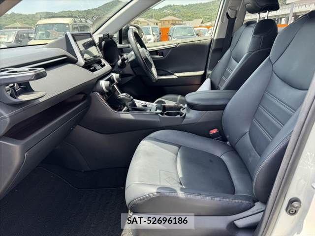Toyota RAV4 2020-06 8316668-17