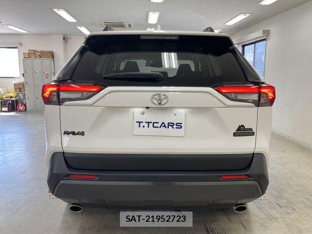 Toyota RAV4 2022-06 8316661-25