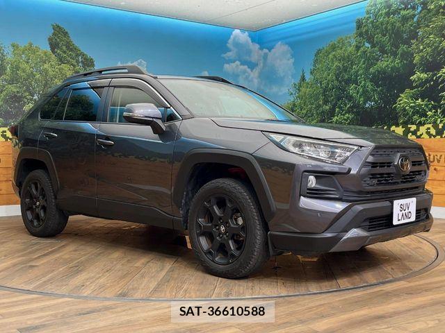 Toyota RAV4 2021-08 8316660-17