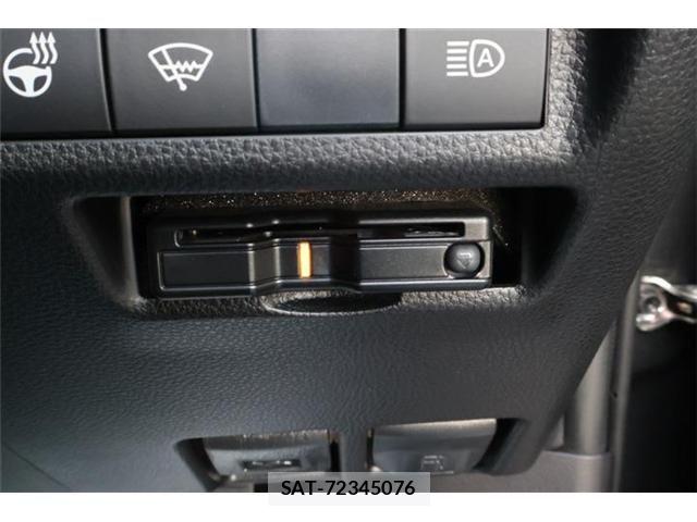 Toyota RAV4 2021-01 8316659-5