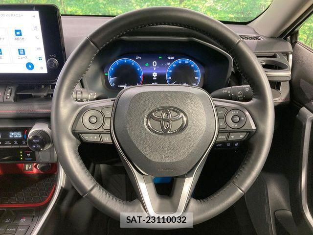 Toyota RAV4 2023-03 8316650-11