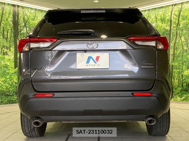 Toyota RAV4 2023-03 8316650-15