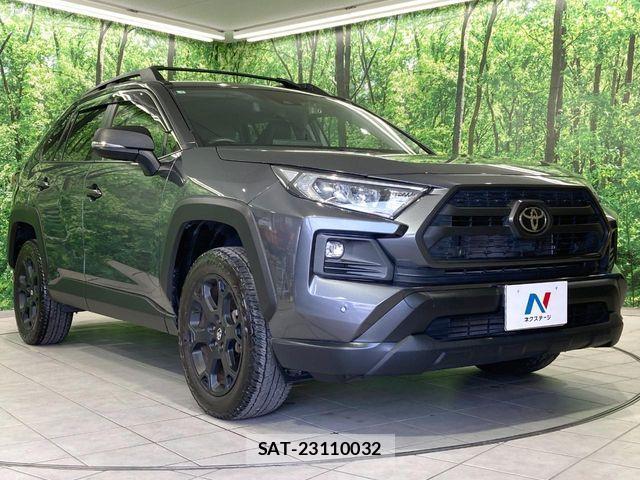 Toyota RAV4 2023-03 8316650-16
