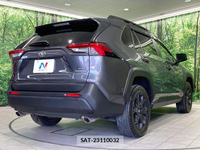 Toyota RAV4 2023-03 8316650-17
