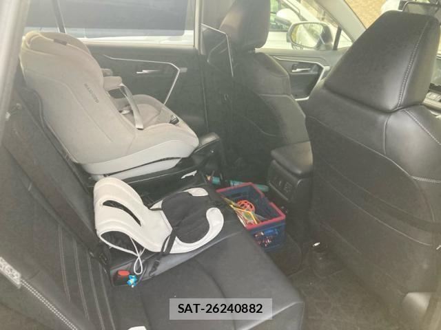 Toyota RAV4 2019-06 8316681-10