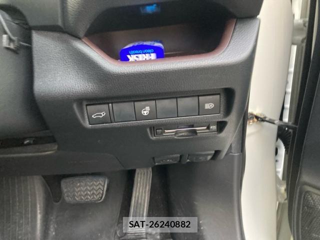 Toyota RAV4 2019-06 8316681-15