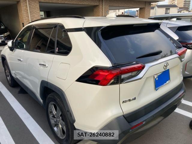 Toyota RAV4 2019-06 8316681-2