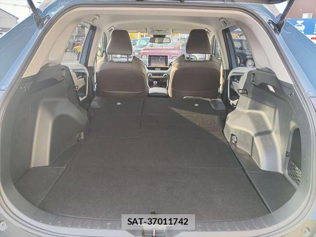 Toyota RAV4 2022-09 8316664-17
