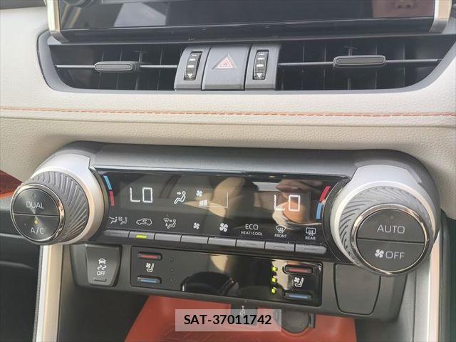 Toyota RAV4 2022-09 8316664-21
