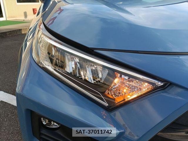 Toyota RAV4 2022-09 8316664-4