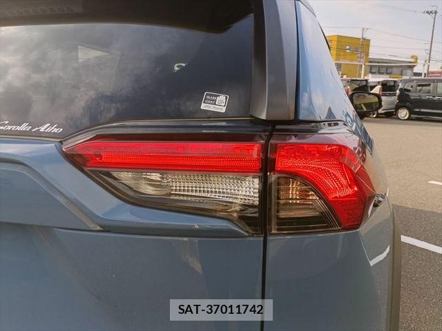 Toyota RAV4 2022-09 8316664-6