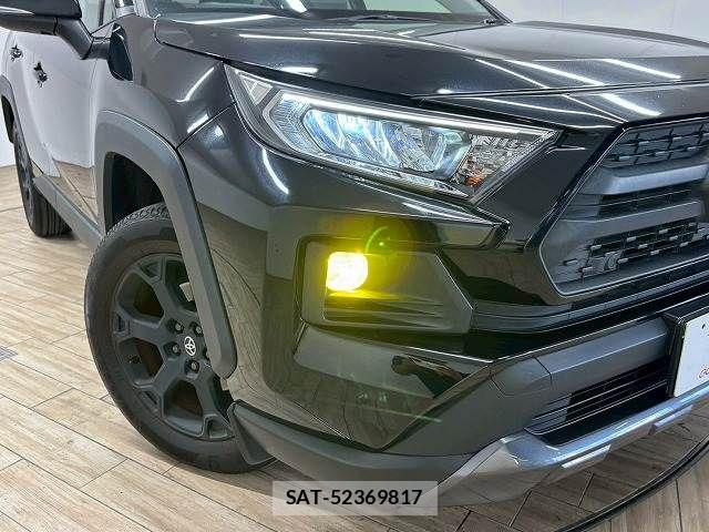 Toyota RAV4 2021-09 8337613-19