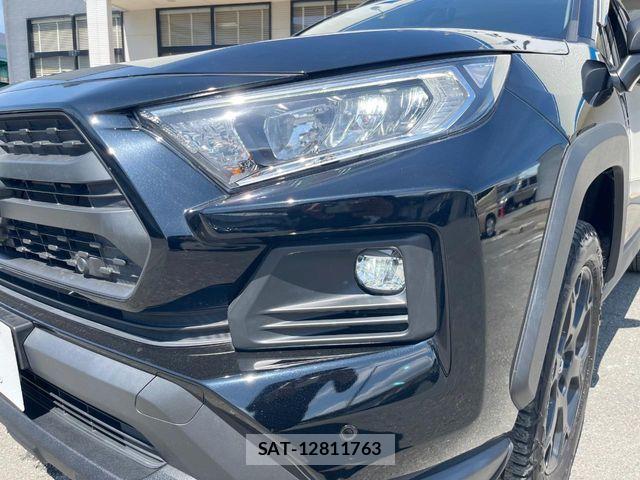 Toyota RAV4 2024-08 8337598-13
