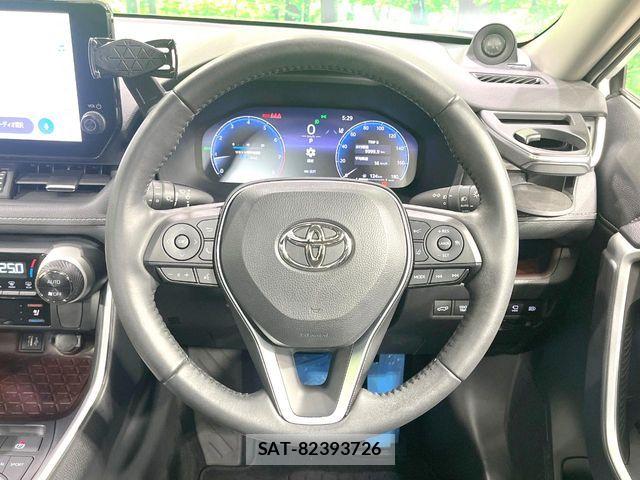 Toyota RAV4 2023-08 8337596-11