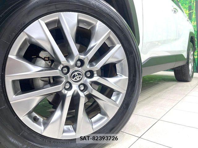 Toyota RAV4 2023-08 8337596-13