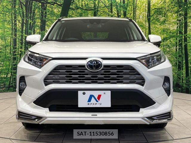Toyota RAV4 2019-11 8337612-13