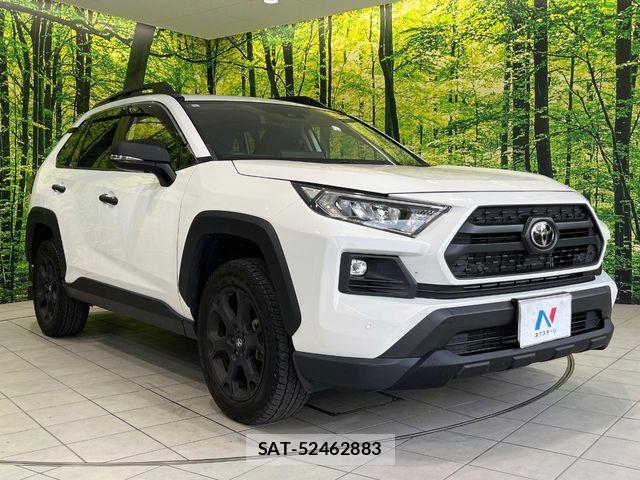 Toyota RAV4 2023-09 8337595-15