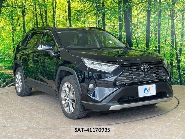 Toyota RAV4 2021-07 8337609-16