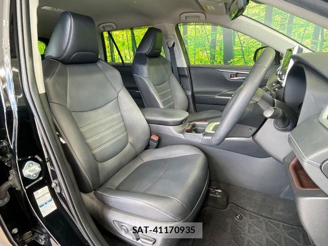 Toyota RAV4 2021-07 8337609-8