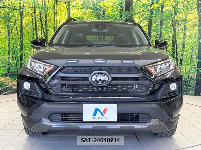 Toyota RAV4 2021-03 8337614-13