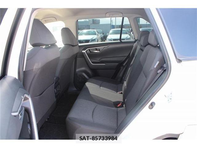 Toyota RAV4 2023-01 8337610-29